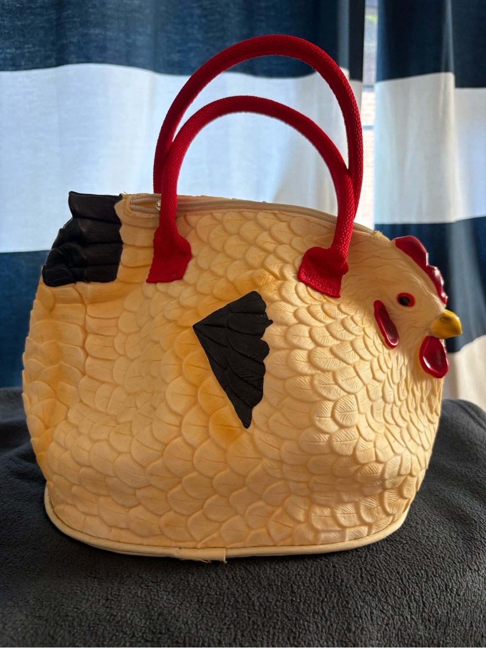 Novelty Yellow Chicken-Shaped Women’s Handbag with Red Handles - Picture 2 of 4